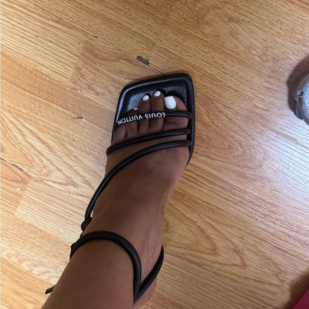 Louis Vuitton Elegant Black Sandals